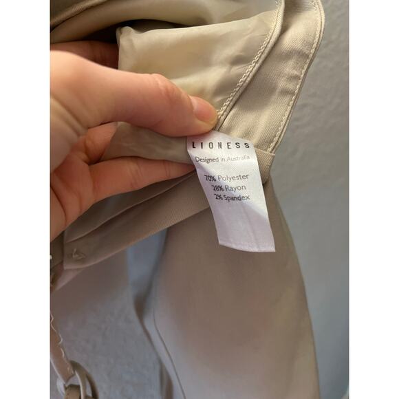 Revolve Lioness Miami Vice Cropped Wrap Blazer Tie Waist Beige Y2K Size M - Picture 7 of 7